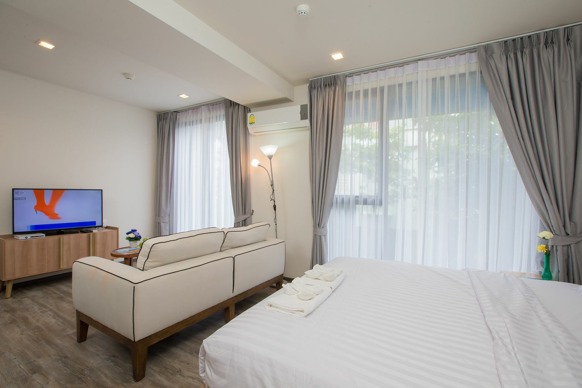 The Deck Condo Patong By Vip Ngoại thất bức ảnh